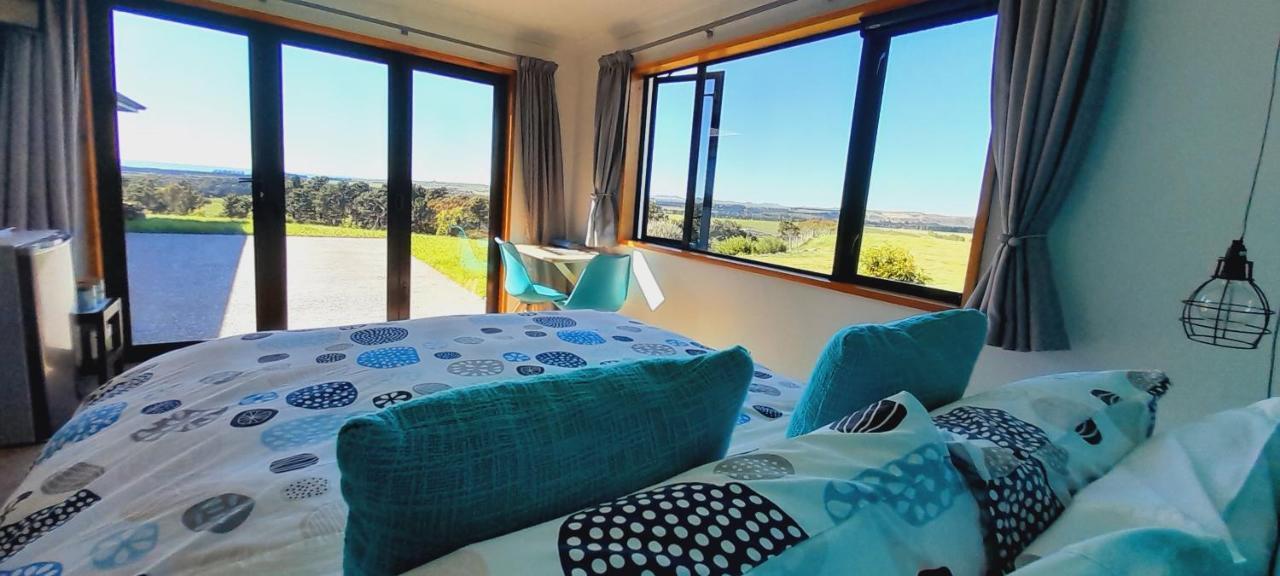 Hill Top Retreat Lower Dashwood Екстериор снимка