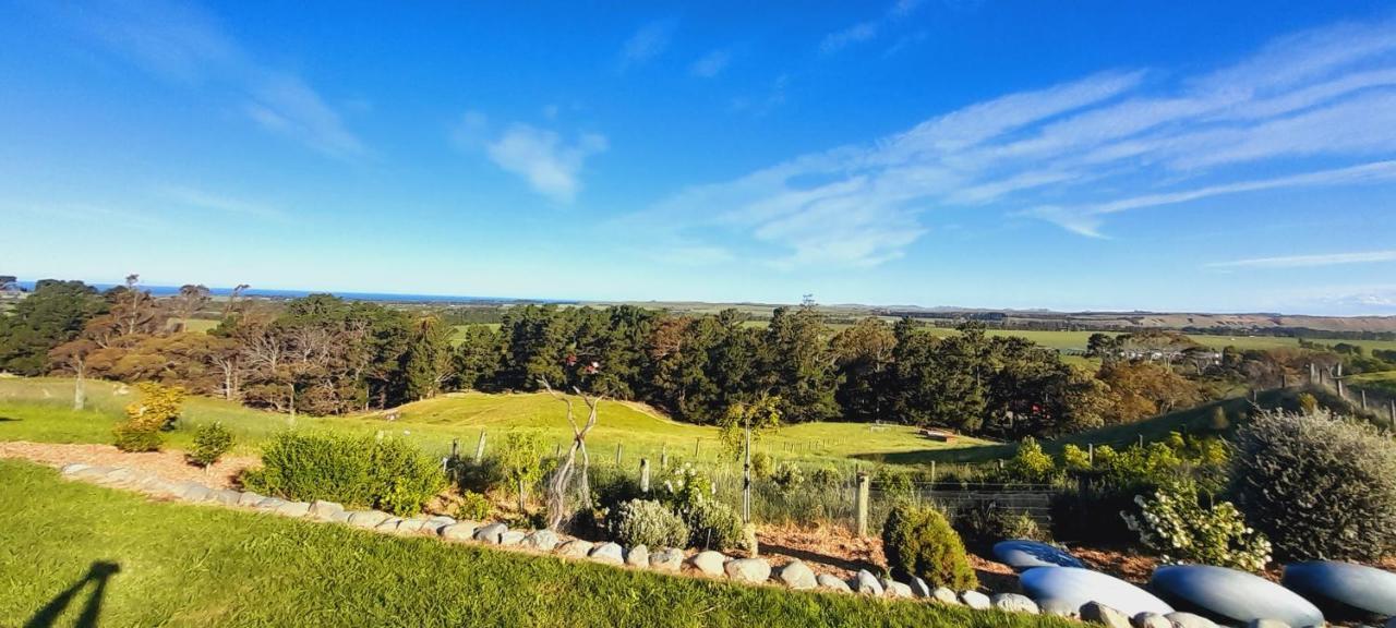 Hill Top Retreat Lower Dashwood Екстериор снимка