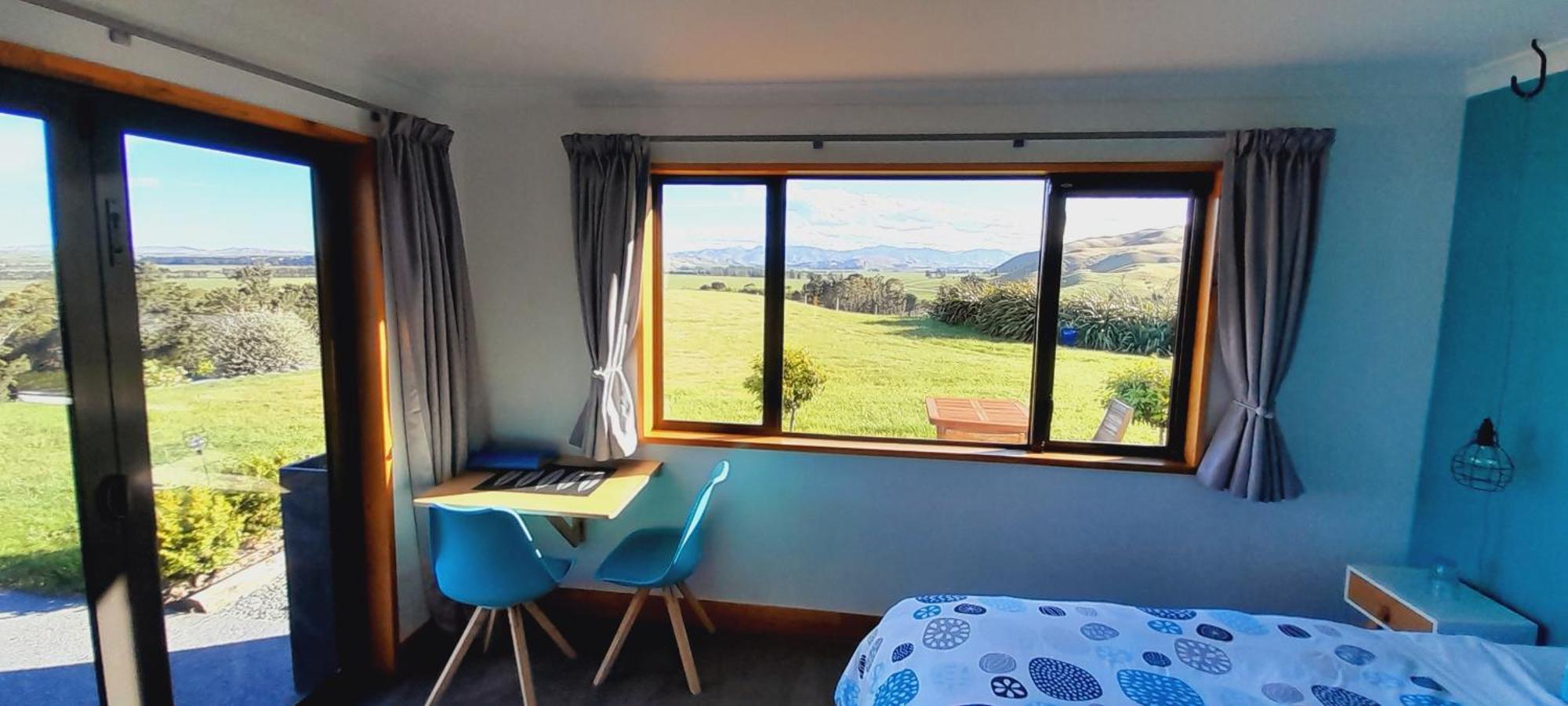 Hill Top Retreat Lower Dashwood Екстериор снимка