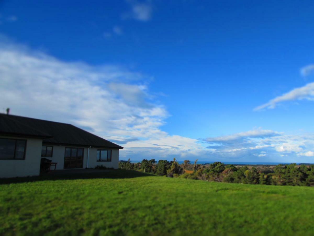 Hill Top Retreat Lower Dashwood Екстериор снимка