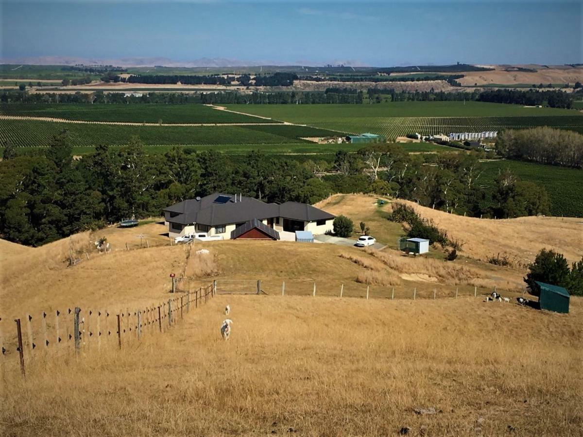Hill Top Retreat Lower Dashwood Екстериор снимка